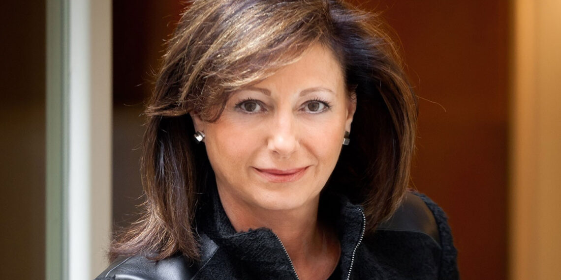 estrategia Fujitsu - Newsbook - Tai Editorial - España