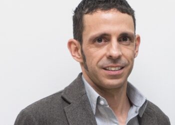 Acer - Newsbook - Tai Editorial - España