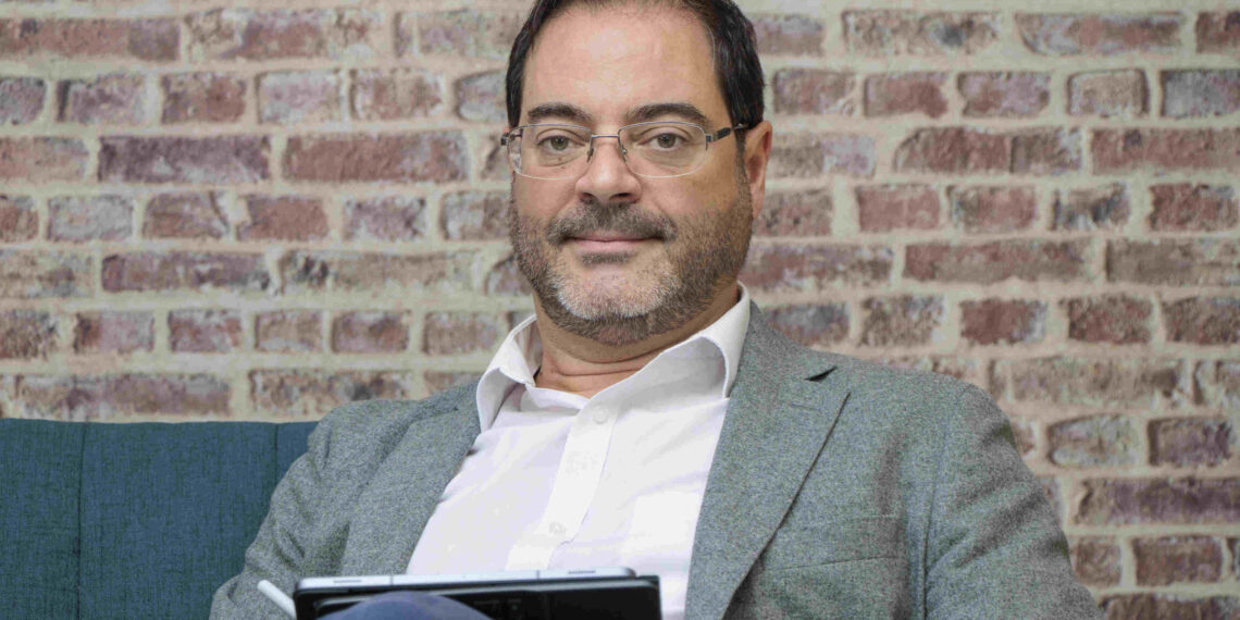 estrategia Samsung - Newsbook - Tai Editorial - España