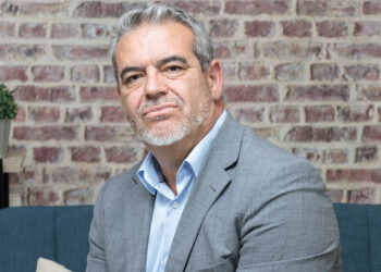 MCR - Newsbook - Así será 2025 - Pedro Quiroga - Tai Editorial España