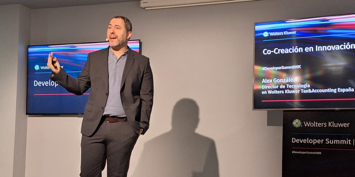 Wolters Kluwer destaca la importancia de la colaboración y la IA en su Developer Summit de Barcelona