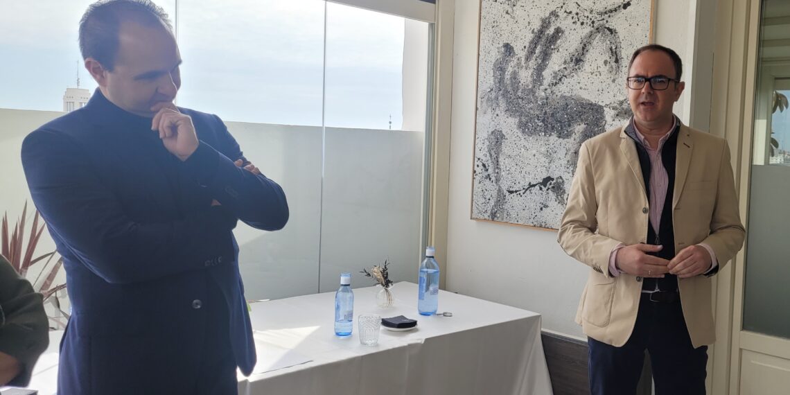 Santiago Pérez, director de canal de Veeam-newsbook