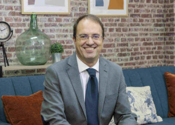 D-Link 25 años - Newsbook - Tai Editorial - España