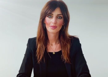 V-Valley Luisa Paolucci - Newsbook - Tai Editorial - España