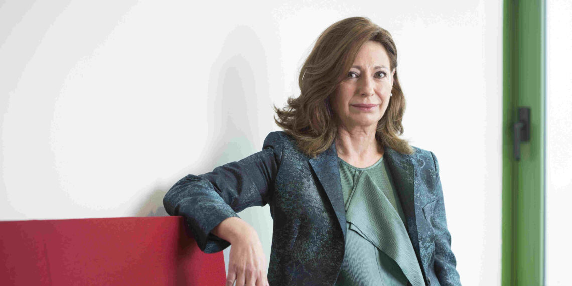 día de la mujer - Newsbook - Tai Editorial - España