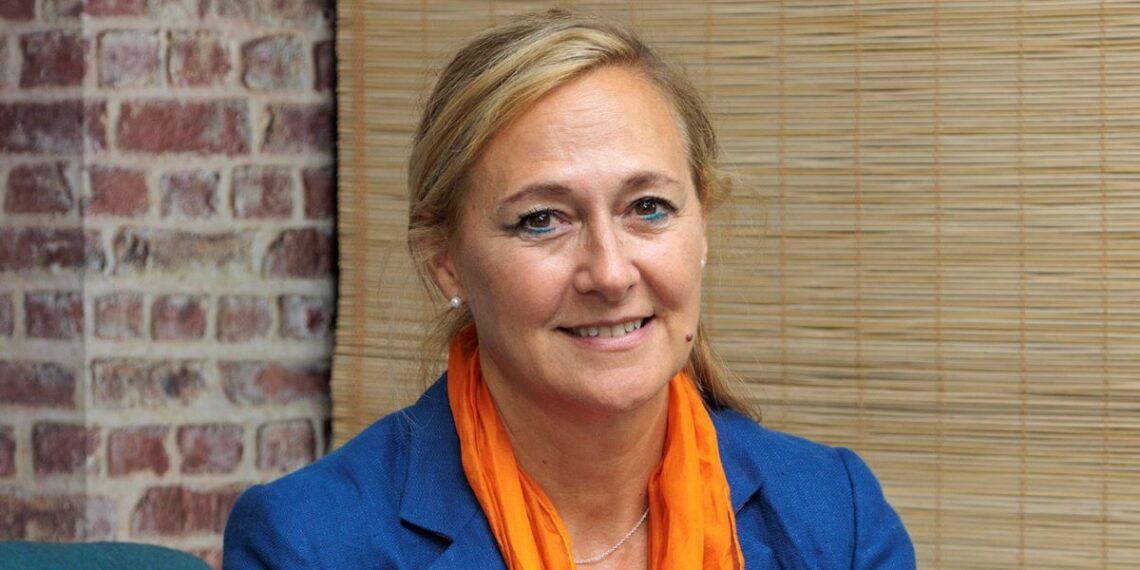 Pure Storage - Newsbook - Tecnología y Mujer 2025- Adela de Toledo - Tai Editorial España