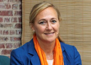 Pure Storage - Newsbook - Tecnología y Mujer 2025- Adela de Toledo - Tai Editorial España