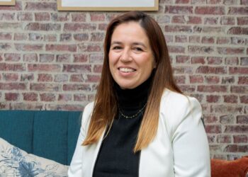 Salesforce - Newsbook - Mujer y Tecnología 2025- Marta Gonzalez -Tai Editorial España