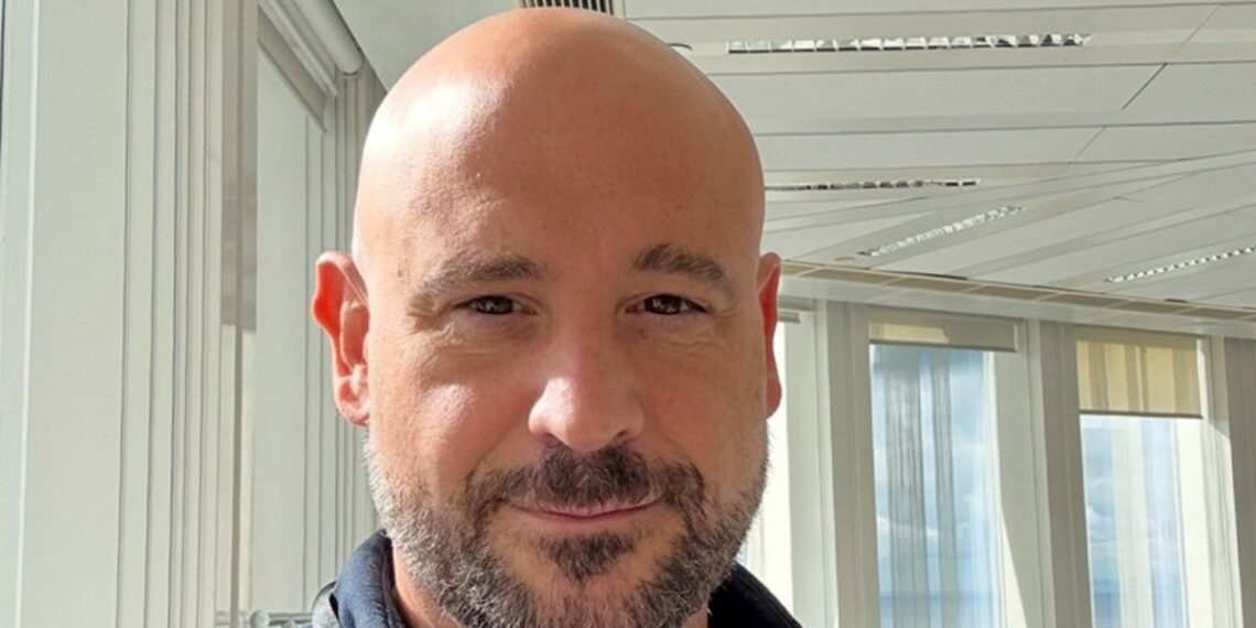 Zero Networks- Newsbook - Exclusive Networks - Albert Estevez - Tai Editorial España