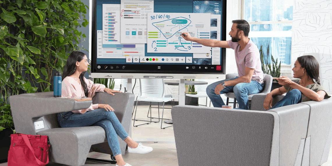 Maverick - Newsbook - Smart Technologies - Tai Editorial España