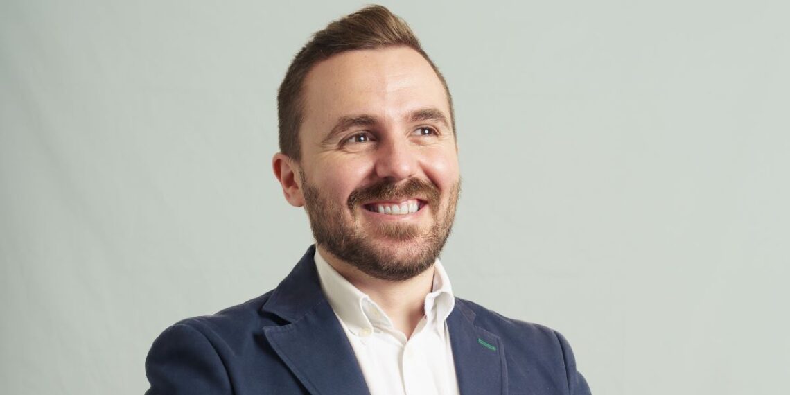 ActiveProtect -Newsbook - Marcos de Santiago - Tai Editorial España