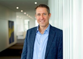 Bechtle -compra - Grupo Solutia - Newsbook - adquisicion - Tai Editorial España