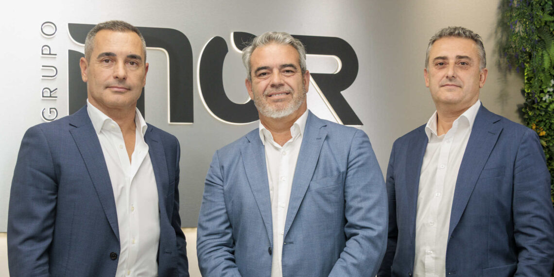 25 años MCR - Newsbook - Tai Editorial - España