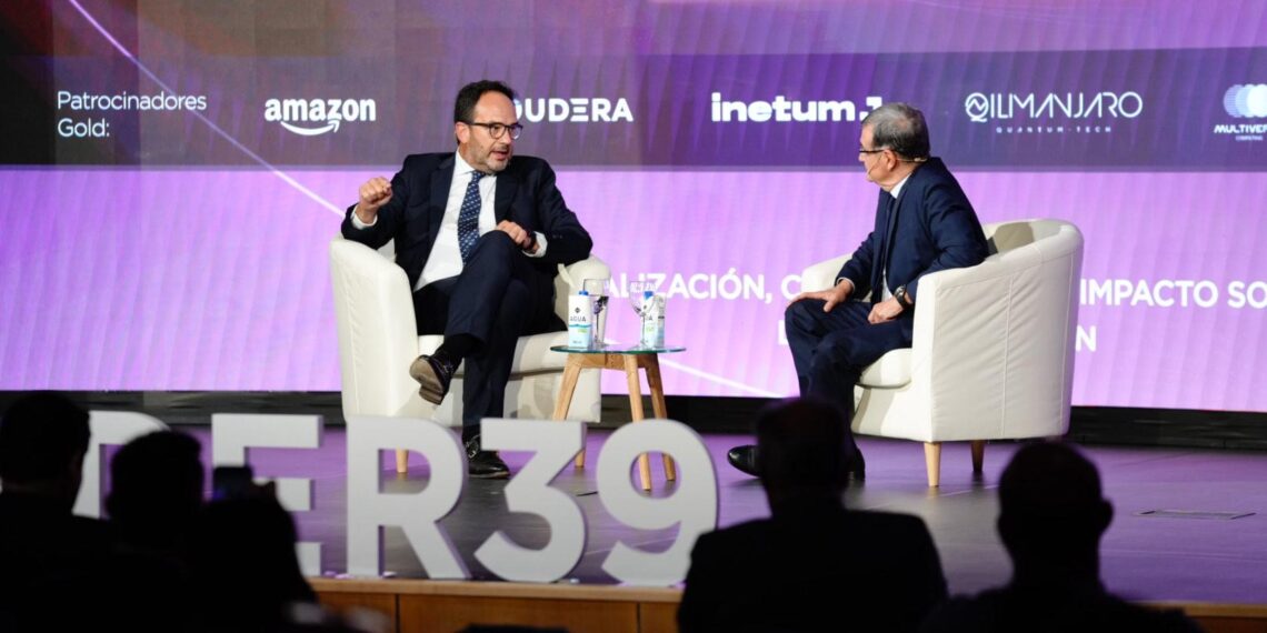 Hernando pone en valor la colaboración con la industria para liderar la transformación digital