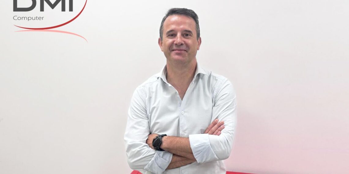 DMI - Newsbook - responsable de compas - Javier Martín - Tai Editorial España