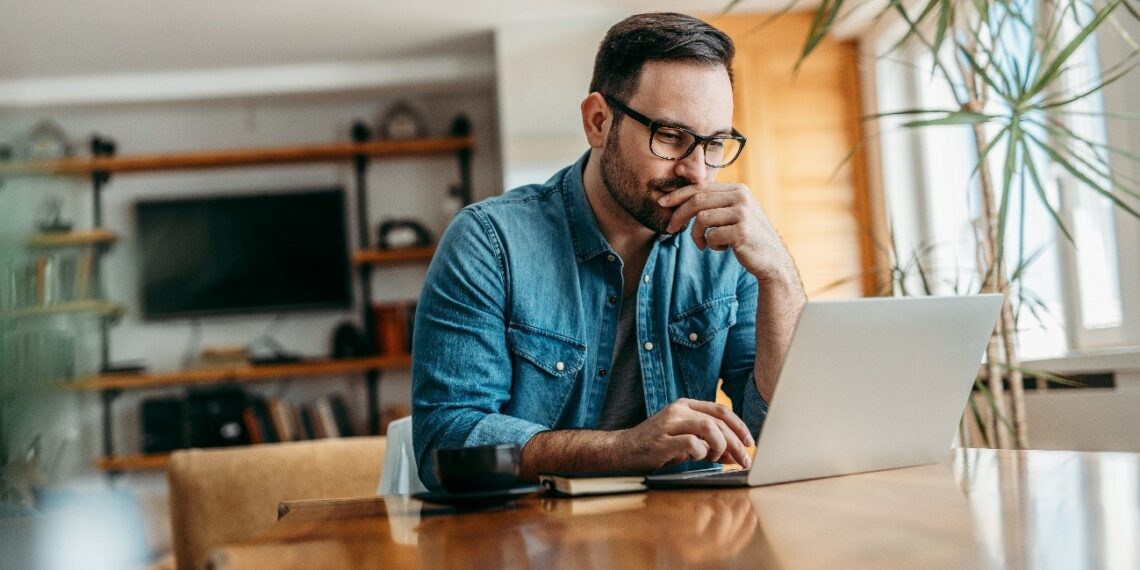 Virtual Cable- Flexxible - Newsbook - puesto de trabajo - Tai Editorial España