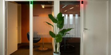 SPC For Business - Newsbook - Occulights- acuerdo - Tai Editorial España