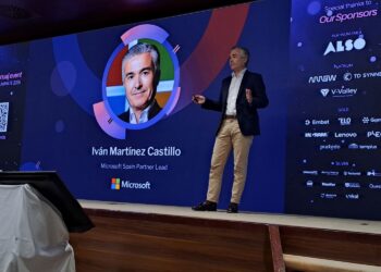 Microsoft -Newsbook - Iván Martínez - Illuminate 2025- Tai Editorial España