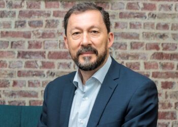 V-Valley -SOTI -Newsbook- acuerdo -ditribución- Tai Editorial España