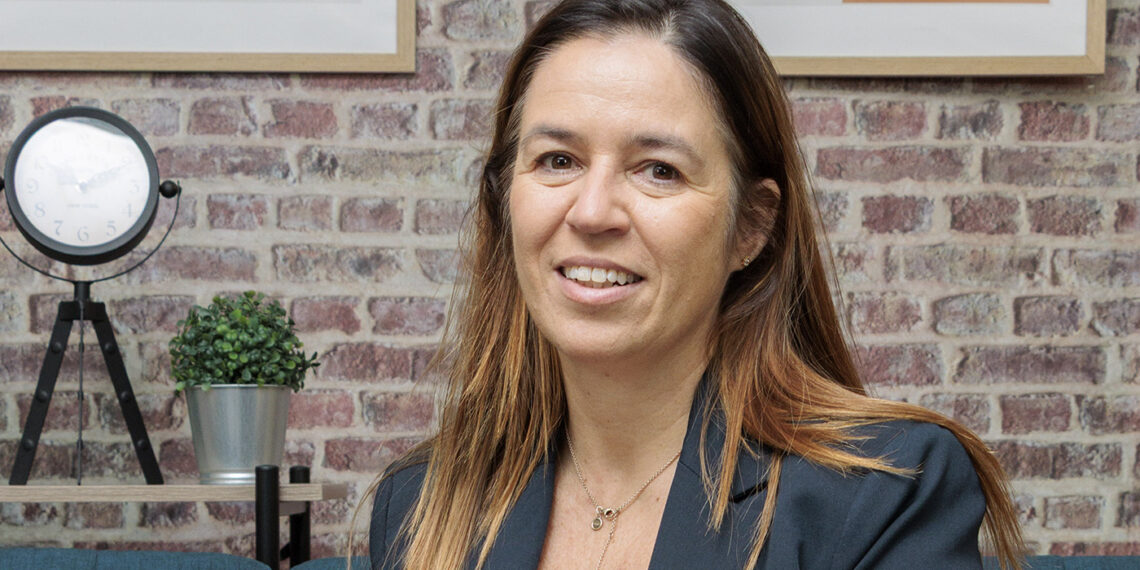 Salesforce - Newsbook- Tribuna - Especial fin de año - Tai Editorial España