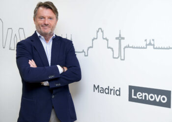 Lenovo - Newsbook - Tai Editorial - España