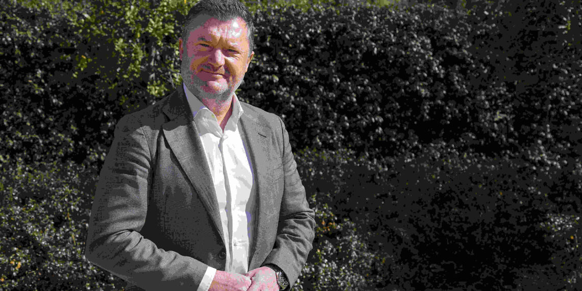 Lenovo - Newsbook - Tai Editorial - España