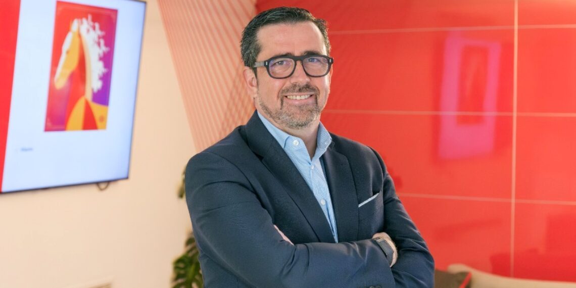 Valentín Pinuaga-Equinix-Newsbook