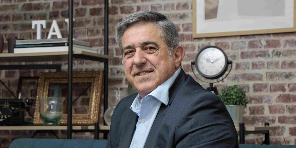 Bechtle - Newsbook - Tai Editorial - España