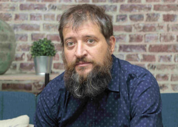 V-Valley - Newsbook - Tai Editorial - España