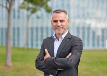 Sarenet CPD y operador móvil virtual-Newsbook