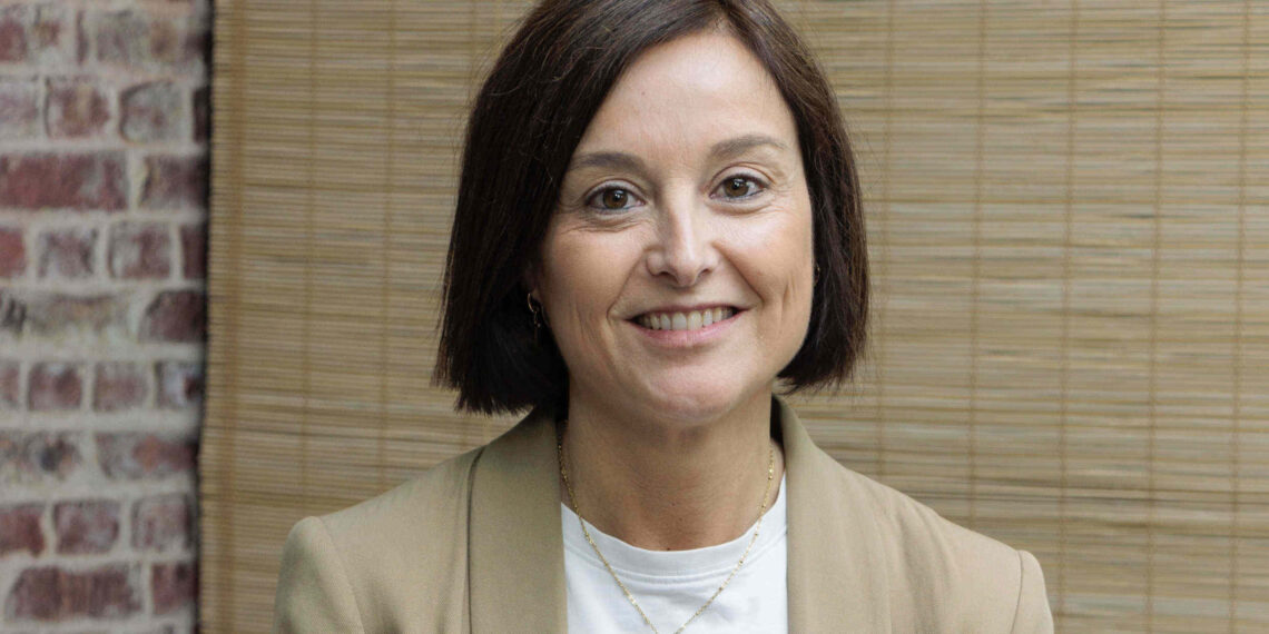 Mujeres TIC - Newsbook - Tai Editorial - España