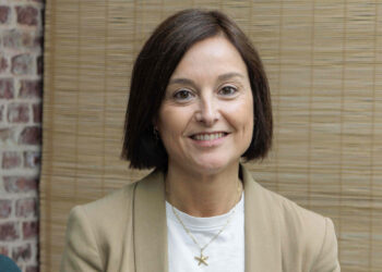 Mujeres TIC - Newsbook - Tai Editorial - España