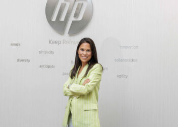 Mujeres TIC - Newsbook - Tai Editorial - España