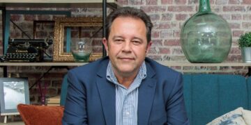 V-Valley - Ironchip - acuerdo - Newsbook- Alberto López- Tai Editorial España