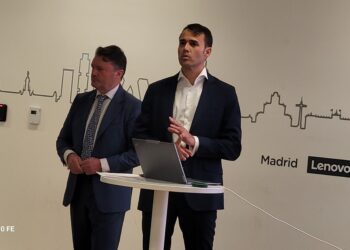 Lenovo-año-de-record-Alberto-Ruano-y-Alex-Bento-Newsbook