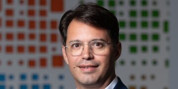 Microsoft - ENS - Newsbook- Alberto Pinedo - Tai Editorial España