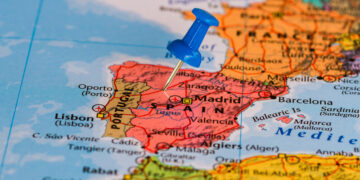 Arrow -Newsbook - Acuerdo - Palo Alto Networks - España - Portugal - Tai Editorial España