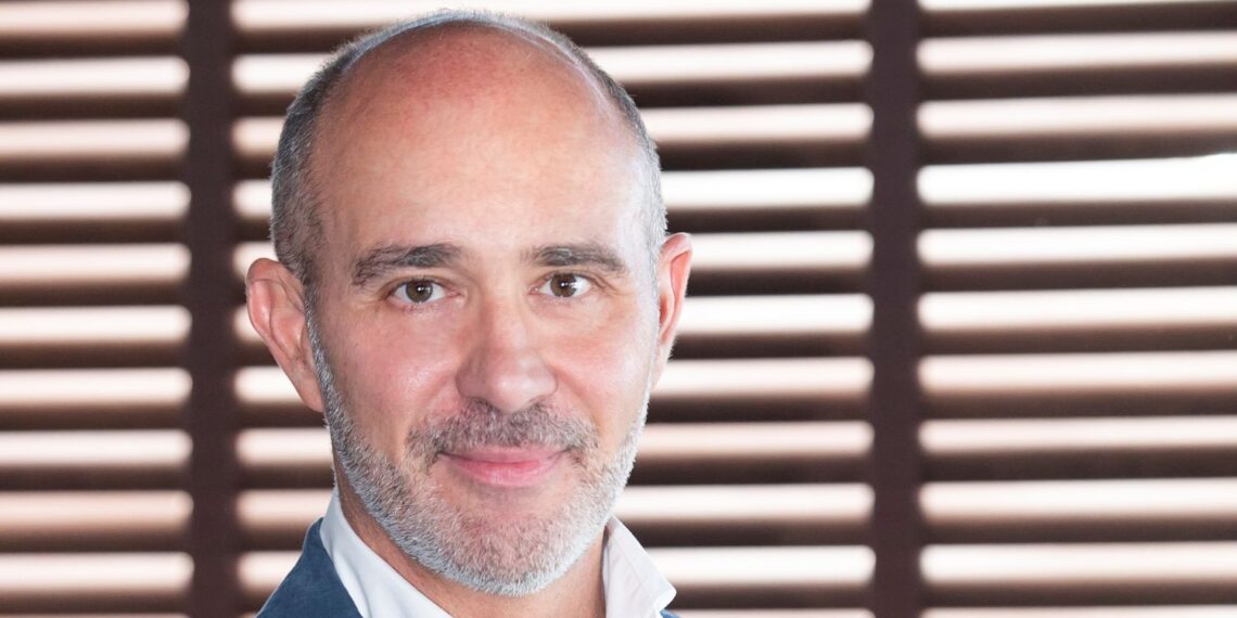 Oracle- Newsbook- Sergio Sáez- Tai Editorial España